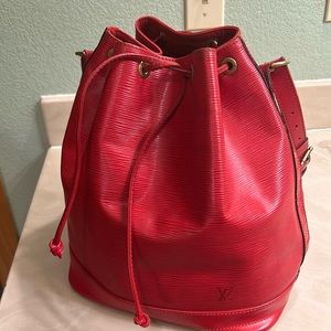 LV red epi leather bucket
